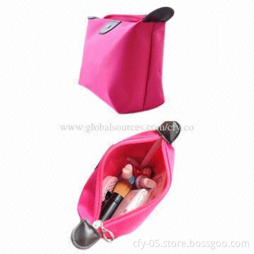Portable lady's cosmetic bag